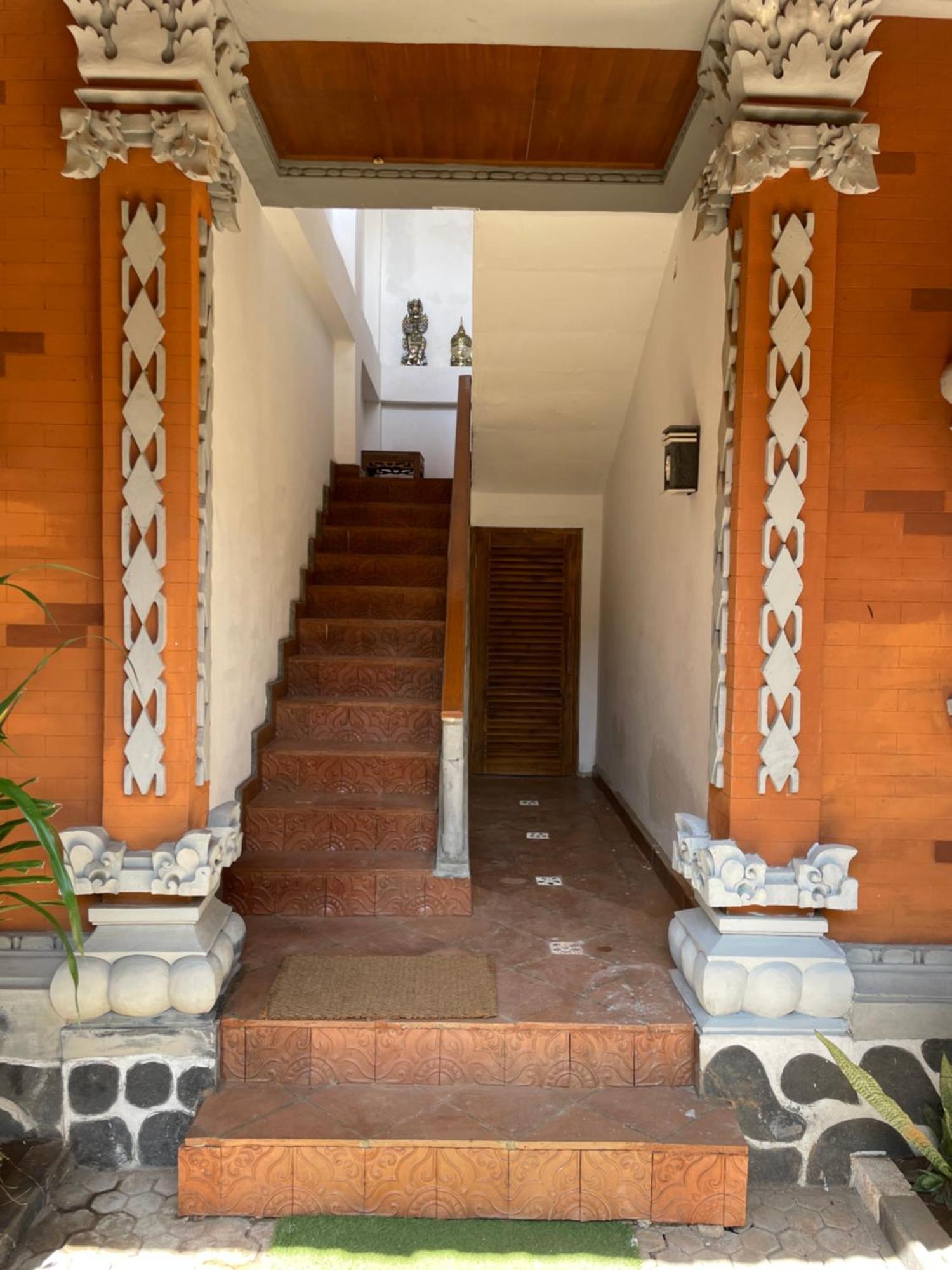 Kubu Elsa Bali Hotel Lovina  Exterior photo